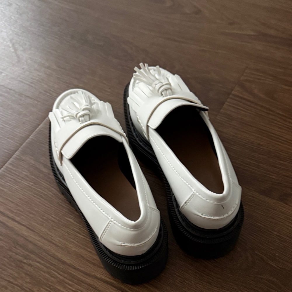 H&M White Women's Loafers with Black Soles